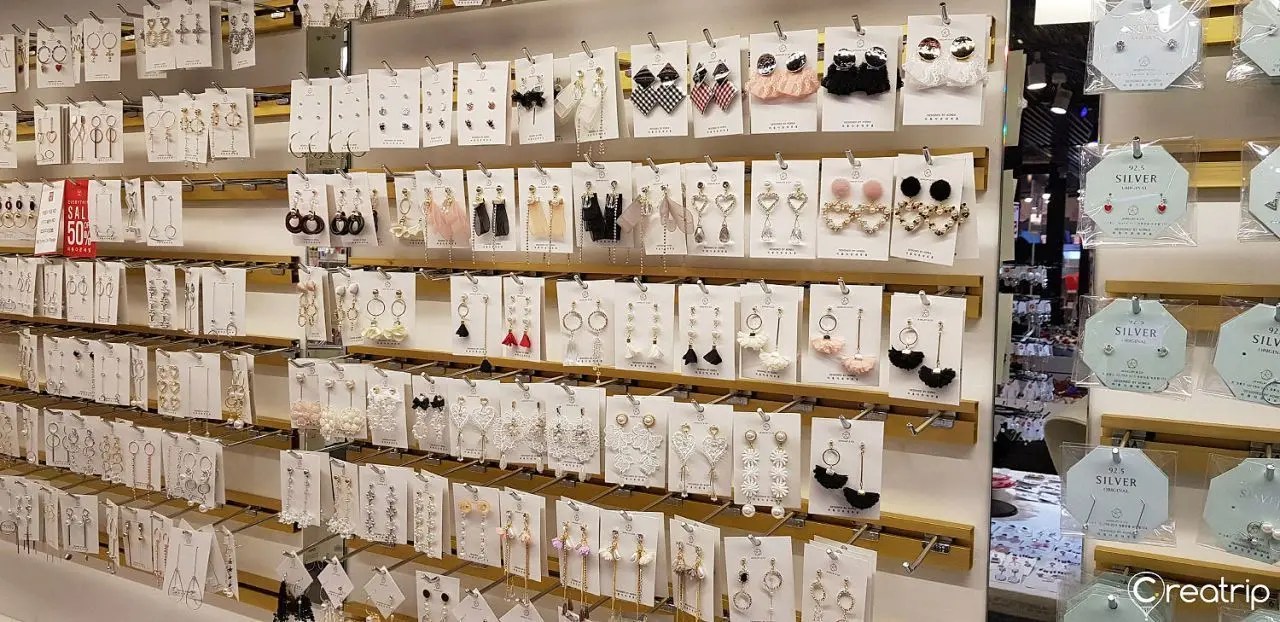 Creatrip Top 3 Korean Accessory Brands Korea (Travel Guide)